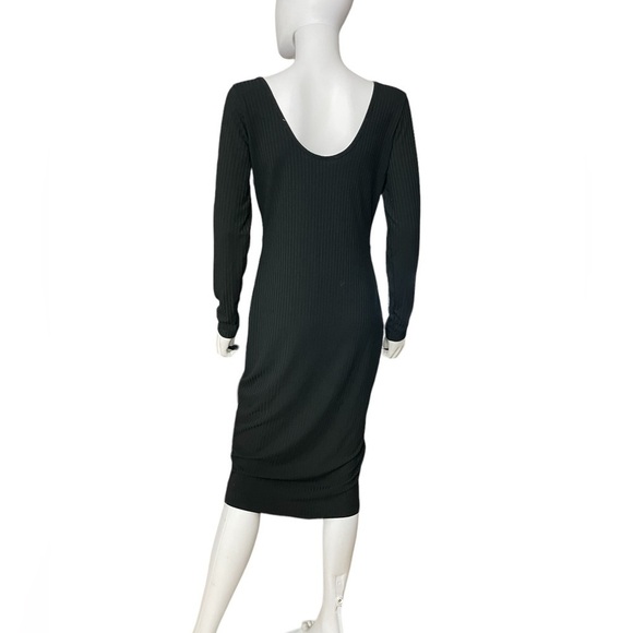 Women’s Black V Neck Long Sleeve Dress
New - Picture 4 of 8